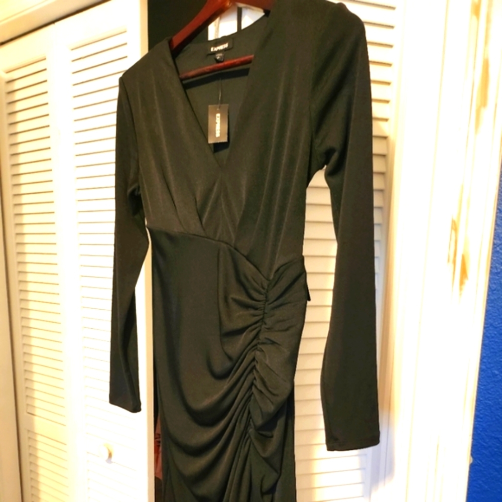 Express NWT Bodycon black Long Sleeve Cocktail Dress. Size Small .
